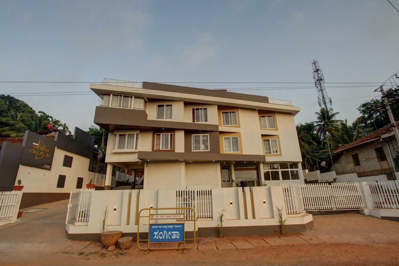 Oyo 39568 Alekha Gateway Hotel Sirsi ภายนอก รูปภาพ