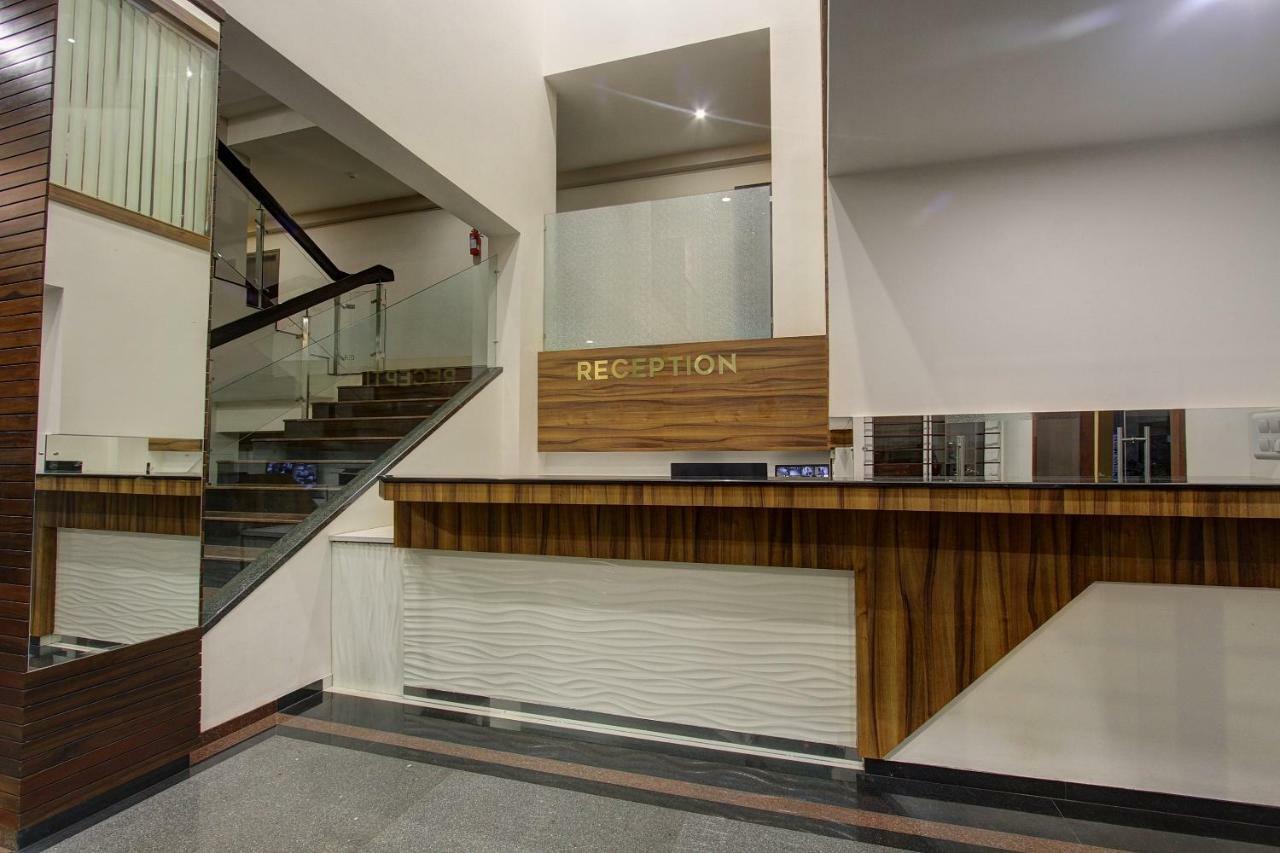 Oyo 39568 Alekha Gateway Hotel Sirsi ภายนอก รูปภาพ