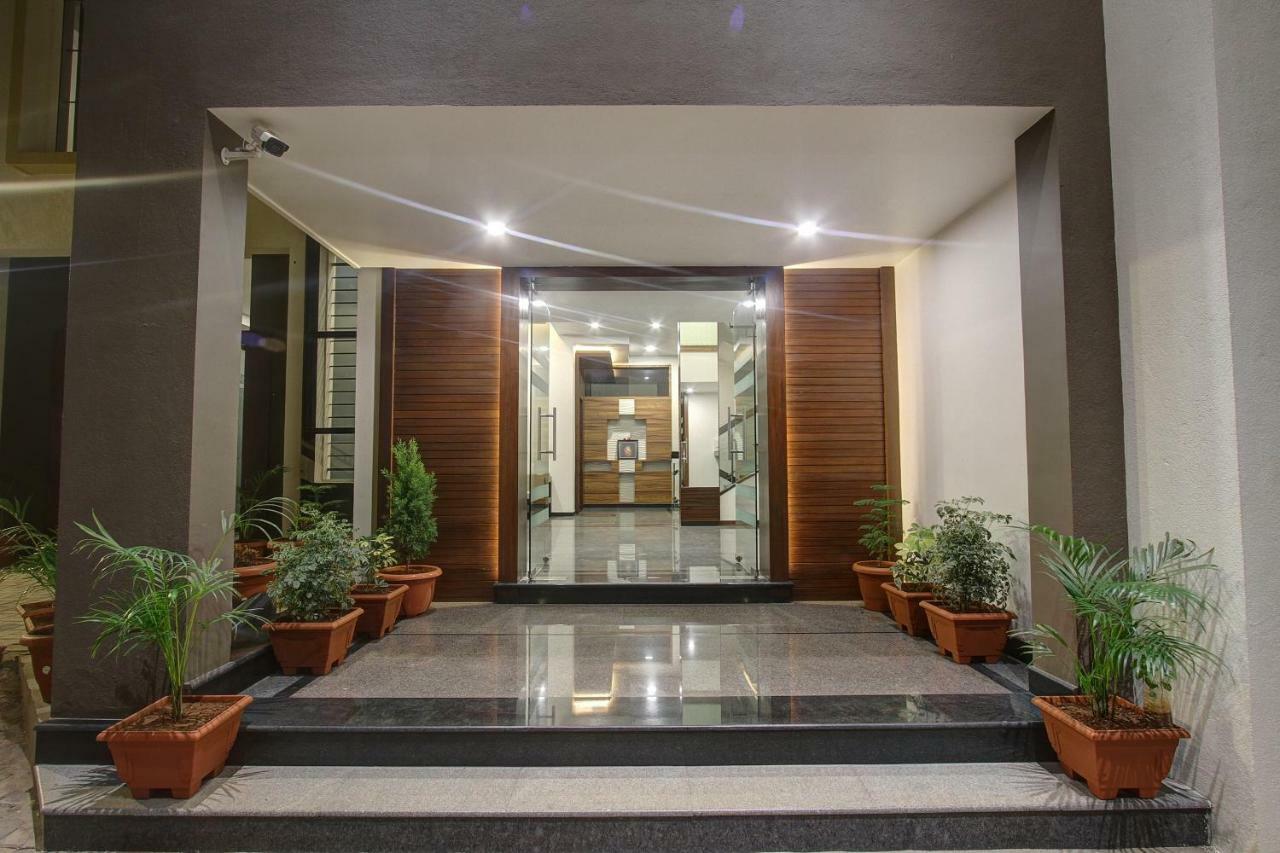 Oyo 39568 Alekha Gateway Hotel Sirsi ภายนอก รูปภาพ