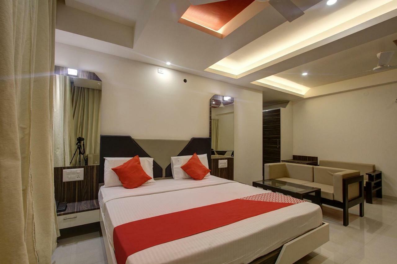 Oyo 39568 Alekha Gateway Hotel Sirsi ภายนอก รูปภาพ