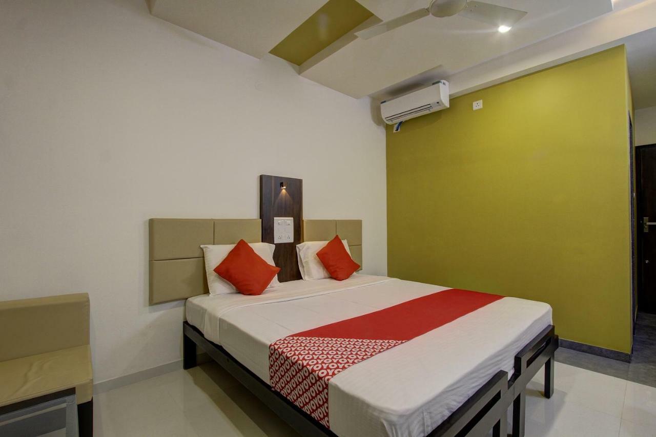 Oyo 39568 Alekha Gateway Hotel Sirsi ภายนอก รูปภาพ